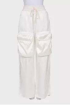 White suit with patch pockets