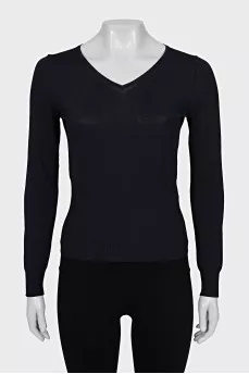 Black tapered pullover