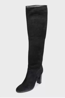 Suede boots with a stacked heel