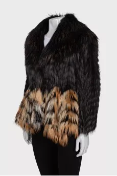 Fitted fox fur coat