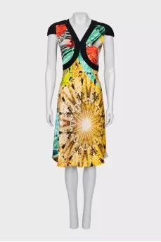 Silk dress with a printed V-neck