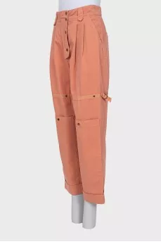 High-waisted trousers with pockets