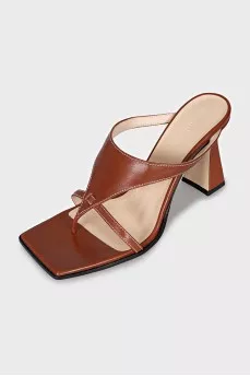 Leather mules with a square toe heel