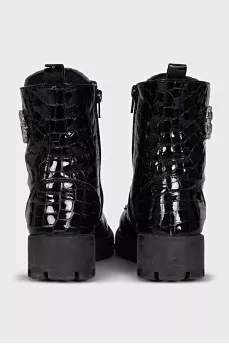 Лакові черевики з тисненням на шкірі