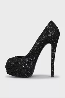 Shiny black shoes
