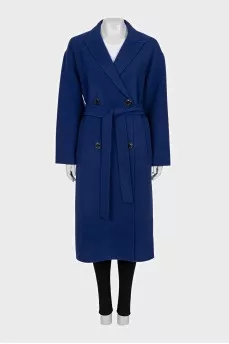 Double-breasted coat in blue