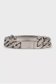 Silver bracelet with engraved logo