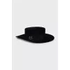 Black hat with gold chains