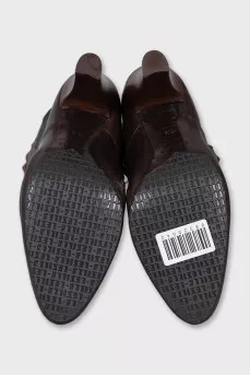 Brown pleated boots