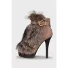Leather ankle boots with fur