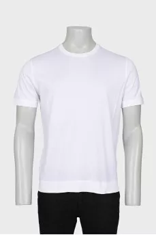 Men's white loose-fitting t-shirt