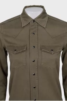 Button-down shirt with a ripped effect