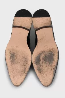 Black lace-up shoes
