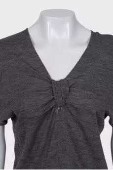 Gray T-shirt with neckline decoration