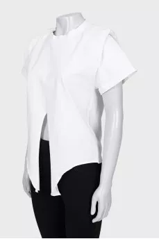 White T-shirt with puffy shoulders