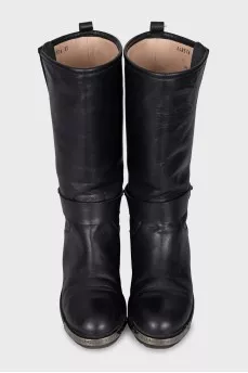 Black leather boots with chains