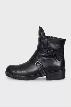 Leather boots with metal overlay