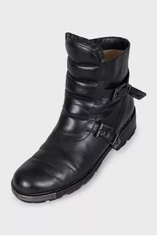 Leather boots with metal overlay
