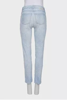 Blue jeans with embossed embroidery
