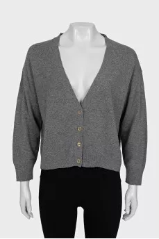 Cropped gray cardigan with buttons