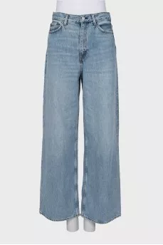 High-waisted wide-leg blue jeans