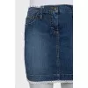 Denim skirt decorated with lace