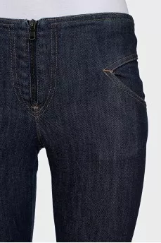 Skinny jeans decorated with lacing