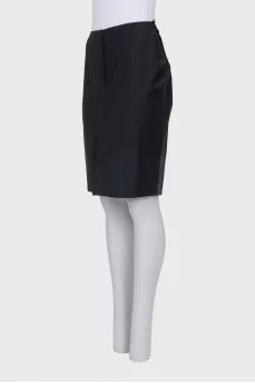 Wool skirt with raw edges