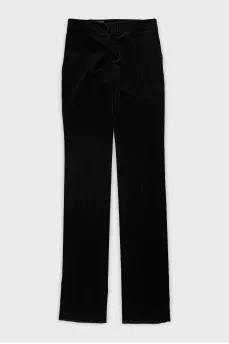 Velvet trousers with creases