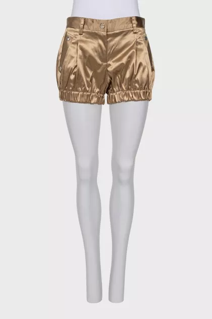 Cropped shorts with elastic bands
