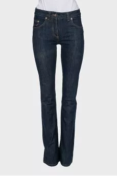 Low-rise blue jeans