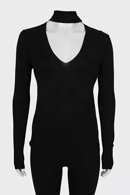 Black pullover with a collar