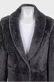 Straight-cut leather coat with buttons