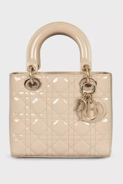 Лакированная сумка из кожи Lady Dior