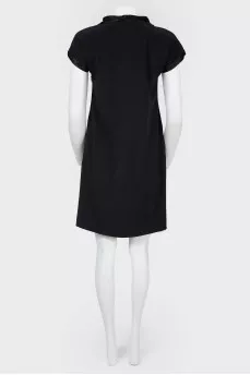 Short sleeve with a tag -sleeve