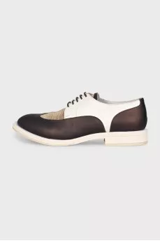Men's leather brogues with tag