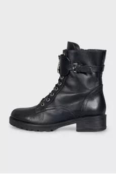 Leather boots with a zipper and laces