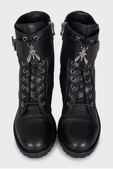 Leather boots with a zipper and laces