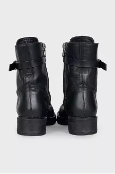 Leather boots with a zipper and laces