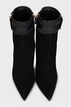 Suede pointed toe ankle boots