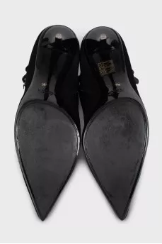 Suede pointed toe ankle boots