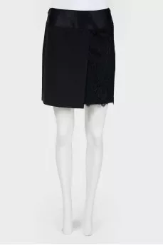 Vintage mini-skirt with lace and cuts