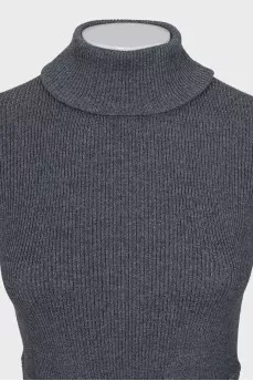 Fitted dress with shiny thread