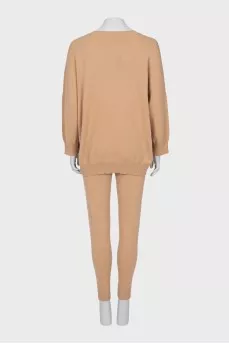 Cashmere suit with tag