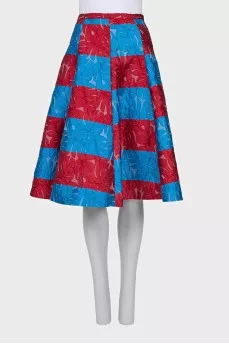 Flared skirt made of textured fabric
