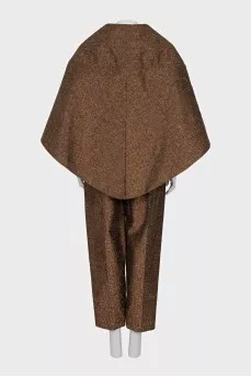 Jacket and trousers suit with shiny thread