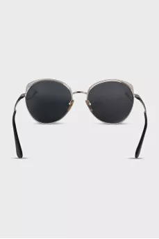 Round black sunglasses