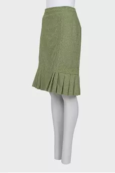 Green skirt with a small print