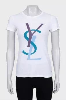White fitted t-shirt with logo