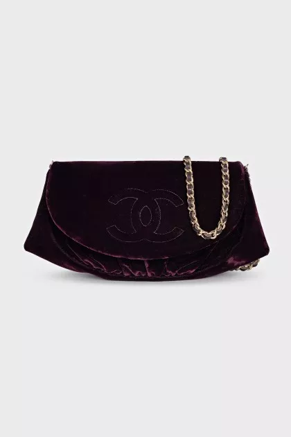 Half Moon Wallet On Chain Bag
